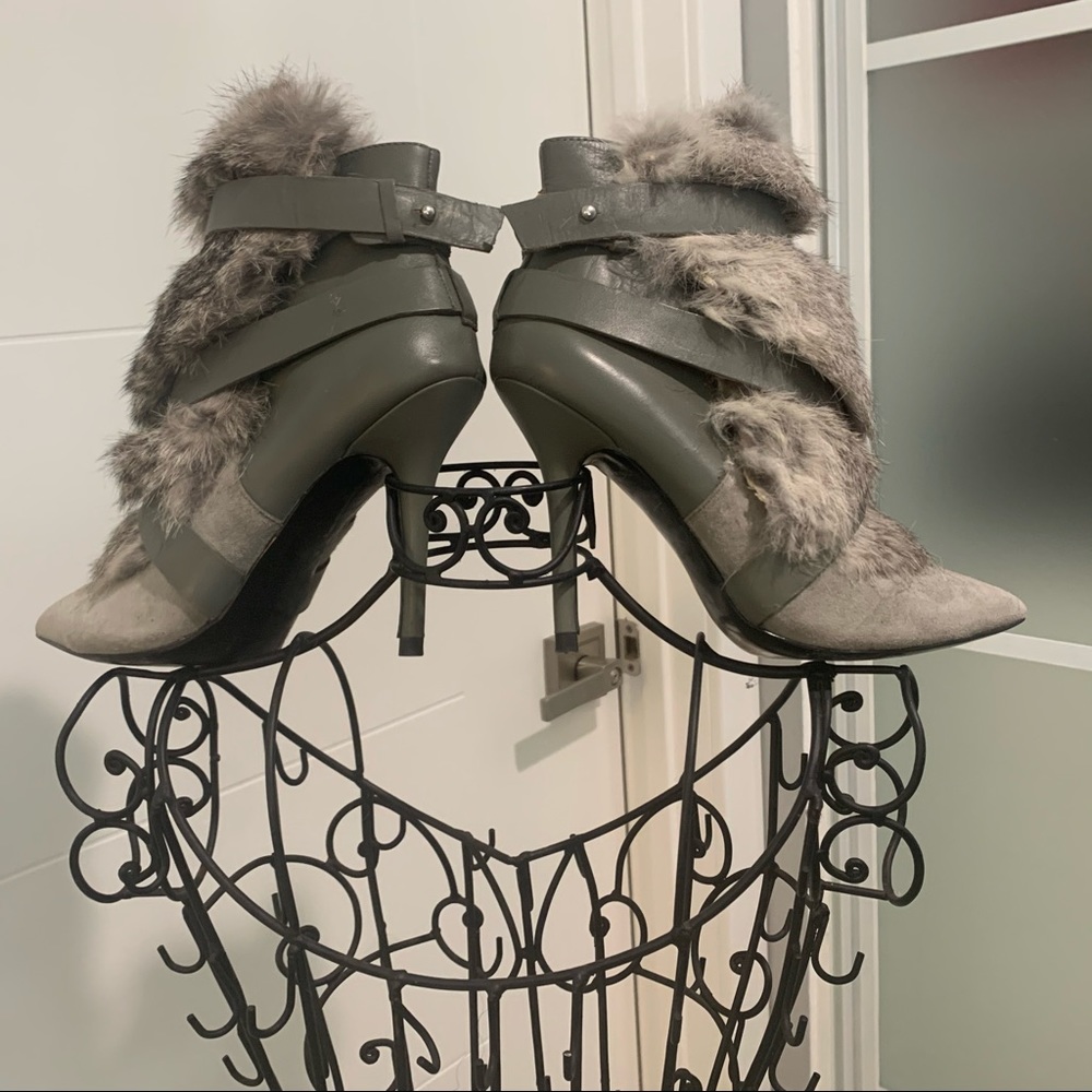 Hot! Hot! Hot! Grey rabbit fur ankle booties